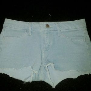 Light jean shorts❤️
